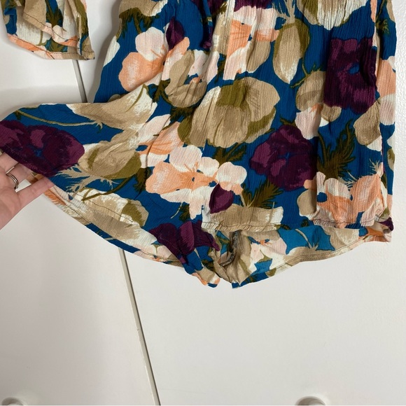 O’Neill Floral Romper with pockets - Picture 5 of 11